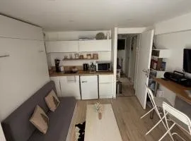 Le Patio de la Tour ! Studio 1 chambre avec SAUNA PRIVE sur le remblai 20m Plage