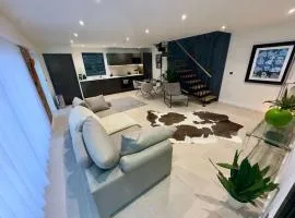 Luxury 2-Bedroom House Countryside Retreat
