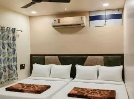 Shreeji Hotel Mount Abu