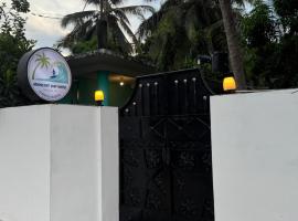 Moonlight surf hostel, hotel u gradu Arugam Bej