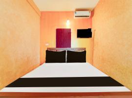 Hotel O IQ Rooms, готель у місті Varakal