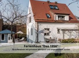 Ferienhaus Landshut- "Das 1956" mit eingezäuntem Garten & Whirlpool und Kamin, hotel en Landshut