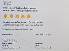 Ferienhaus-Windflüchter Hirtenweg 3B, hotell sihtkohas Zingst