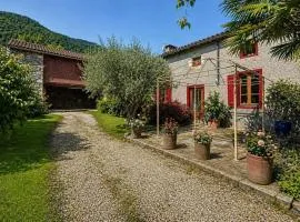 Maison de charme avec jardin dans les Pyrénées