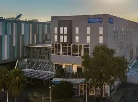 City Express by Marriott La Raza