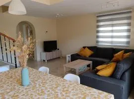 Lovely house with garden and community pool