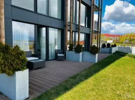 Pratum Pink&Blue Mikołajki - Apartament 2 Glamour z widokiem na jezioro