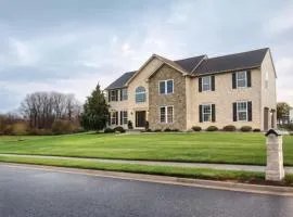 Elegant Spacious Family Gem 20 Min to Wilmington