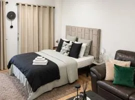 Quarto Premium em Casa Moderna - Conforto & Design