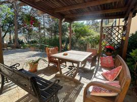 Hotel La Pineta: Cogoleto'da bir otel