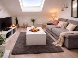 Charmant Loft climatisé 50 m de la gare