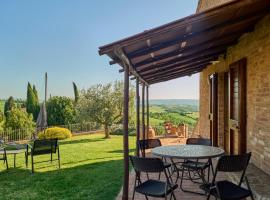 Casa Ginevra-2 Suite con giardino privato-Crete Senesi-Tuscany, Hotel in Siena