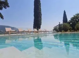 Entire villa in Dassia - 10 guests - Private Villa