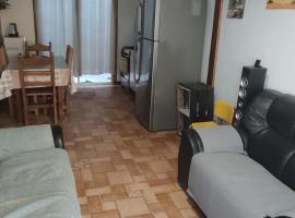 Cabaña Dos Pinos, hotel i Durazno