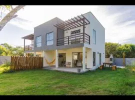 Casa no Pontal do Pero pe na areia com wi fi e ar