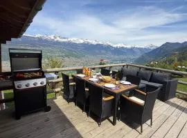 Chalet panoramique avec vue alpine à 180 degrés - poêle scandinave & nature