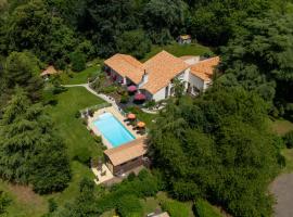 Logis du Parc, hotel u gradu Saint-Fulgent