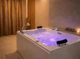 Donjon des Sens - Suite avec Spa - 10 min de Metz โรงแรมในMarly