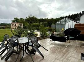 Zen House near Clervaux Castle - 2 min Nordstrooss shopping centre, hotel em Marnach