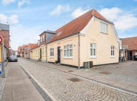 2 person holiday home in Ringkøbing, ξενοδοχείο σε Ringkøbing