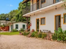 Sabiá Hospedagem - São Jorge