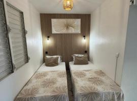 Le Cocon Bleu, hotel di Le Moule