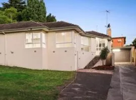 Doncaster Westfiled House 4BD