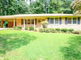 In-Shower Sauna, Fenced Yard w Deck & BBQ Near ATL