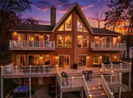 Ultimate LKA Retreat Boatdock Heated Pool Hottub
