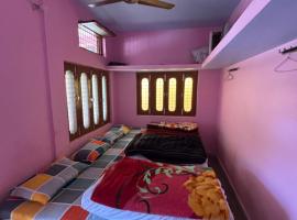 Omji Ashram - Tapovan Kuti, Hotel in Uttarkāshi