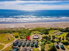 Big House on the Dunes Walk to the Mighty Pacific