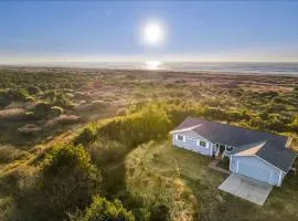 Ocean Front Clamming Game Room Large Deck