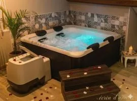 Ecrin d' Amour suite romantique avec Jacuzzi