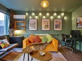 3BR Coastal Home with Parking, Workspace, WiFi