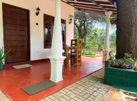 Rock Vista Cottage - Sigiriya