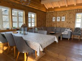 Cozy Cabin With Ski Trail Access, Hotel in Beitostøl