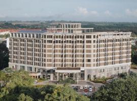 Livingston Hotel โรงแรมในซันดากัน