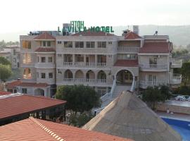 La Villa Hotel, hotel v destinaci Khiam