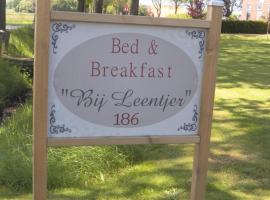 Bij Leentjer geheel appartement, hotel v destinaci Siddeburen