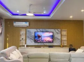 Luxury Tropical Villa with Garden Kubo