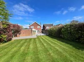 Stunning Country Views House, Norfolk Broads