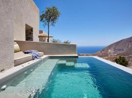 Aeon Suites - Adults Only by Mr and Mrs White, hotel u gradu Pirgos