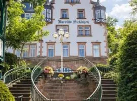 Kurvilla Hotel & Apartment