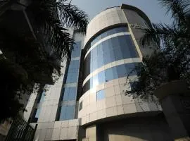 Peninsula Grand