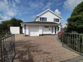4 Bed in Swansea oc-hh682