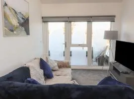 Apartment 20, River View