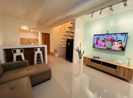 Casa Serenity Transient House, hotel i General Trias