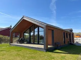 Sea View House with Sauna & Hot Tub for 8