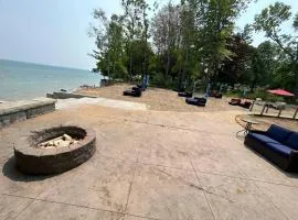 Great Lakes Resort - Jr Suite - Suite 3