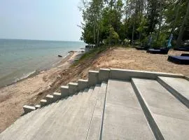 Great Lakes Resort - Jr Suite - Suite 10